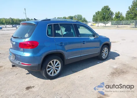 2017 Volkswagen Tiguan 2.0T Wolfsburg Edition z USA, uszkodzony, nr VIN WVGSV7AX2HK015478